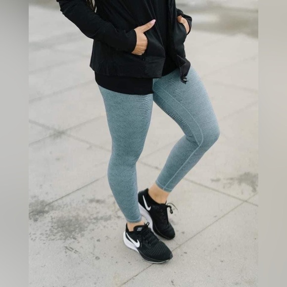 Zyia Light Teal Everglades Supreme Hi-rise 7/8 24” - Picture 5 of 5